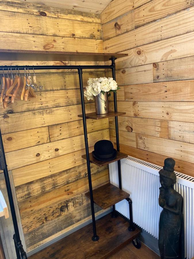Willow Court Farm Studio East & Petting Farm, 8 Mins To Legoland & Windsor, 15 Mins To Lapland Uk מראה חיצוני תמונה